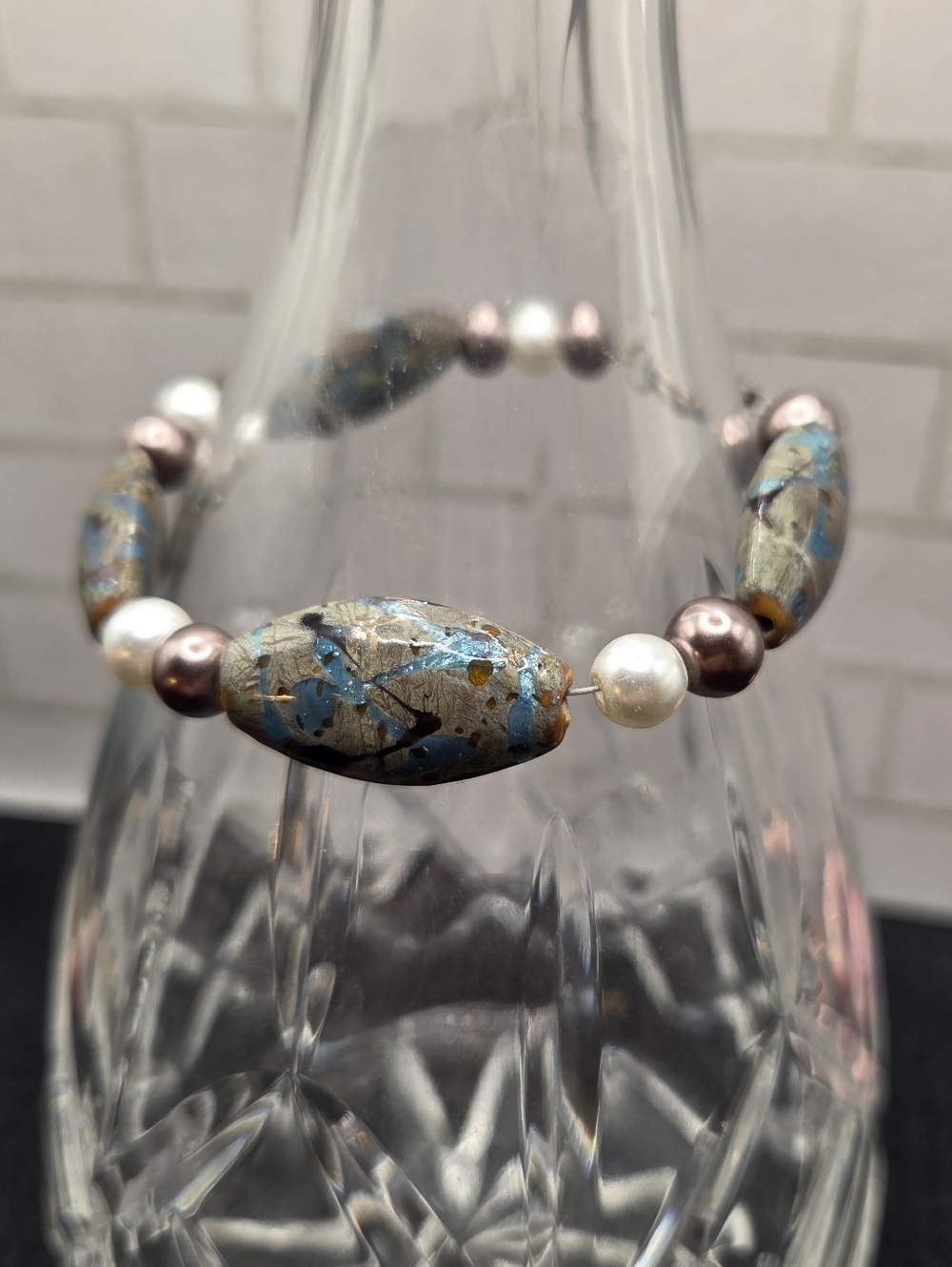 1266. Vintage Ceramic And Faux Pearl Beaded Bracelet